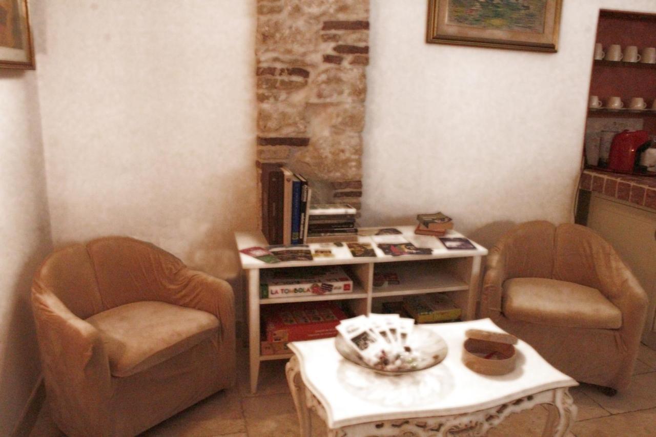 L'Antico Pozzo Διαμέρισμα Σουλμόνα Εξωτερικό φωτογραφία