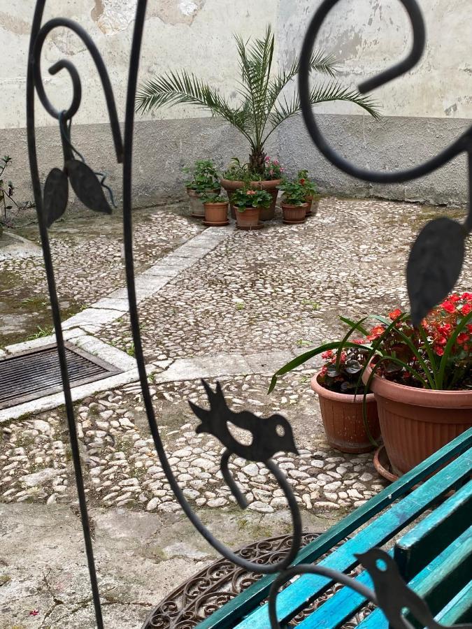 L'Antico Pozzo Διαμέρισμα Σουλμόνα Εξωτερικό φωτογραφία